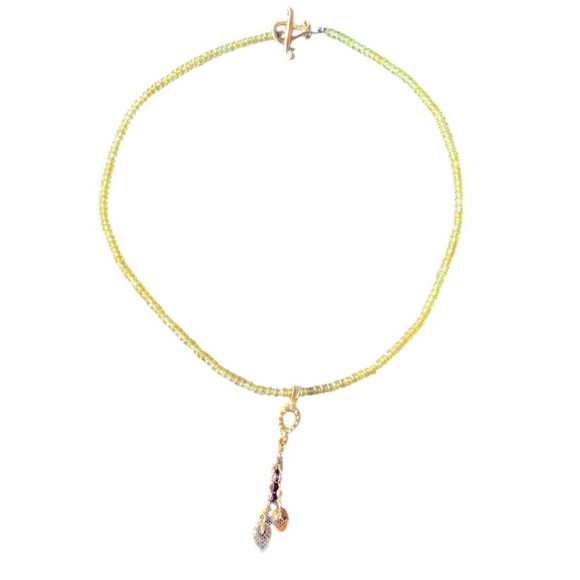Hand Crafted Jewelry - 22 K Gold and Peridot necklace with Citrine Briolettes